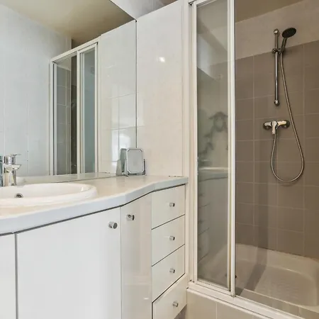 Trocadero & Arc De Triomphe - 1br With Balcony *