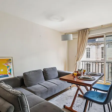 Trocadero & Arc De Triomphe - 1br With Balcony Appartamento *